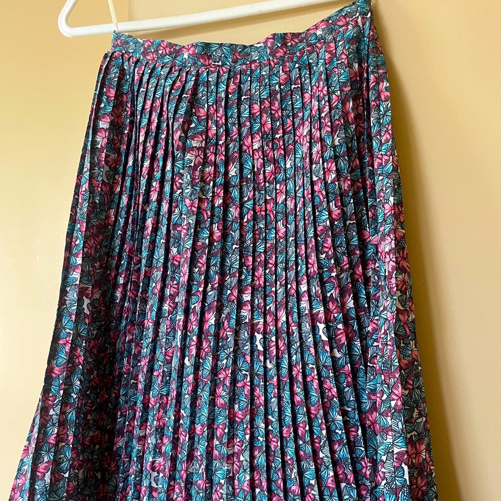 Pleated Floral Skirt | Size (S) | Never worn |